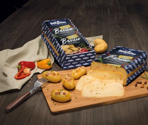 BERGADER BASILIO CHILI-PEPPER SMOKED CHEESE